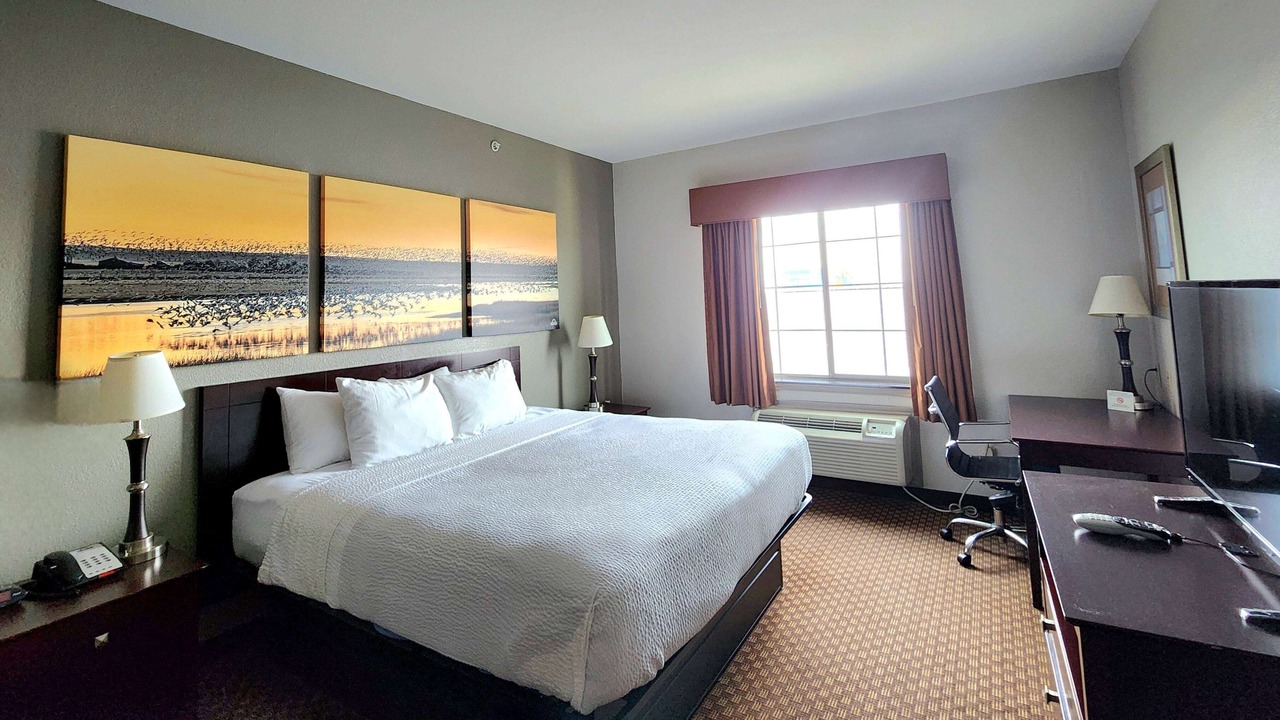 Photo of Bedroom in Clear Lake Shores