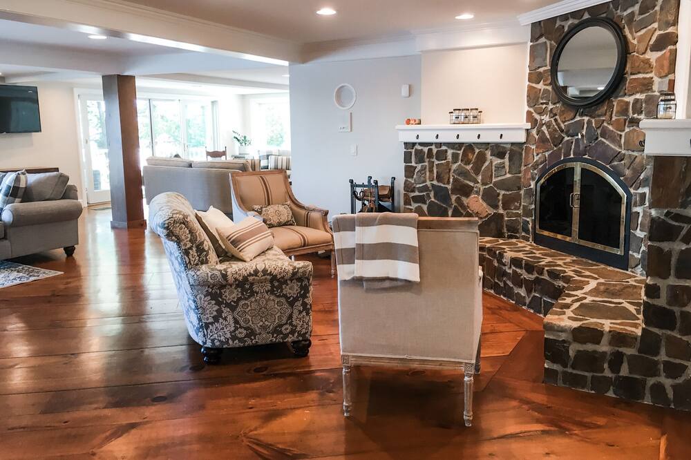 Photo of Livingroom in Stockton Springs