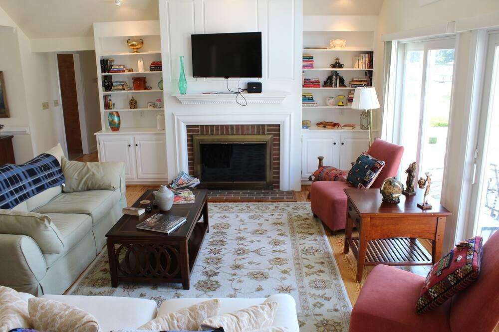Photo of Livingroom in Ware