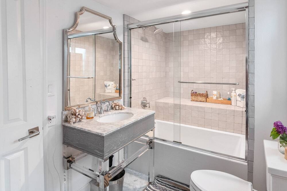 Photo of Bathroom in Diamond Crestview