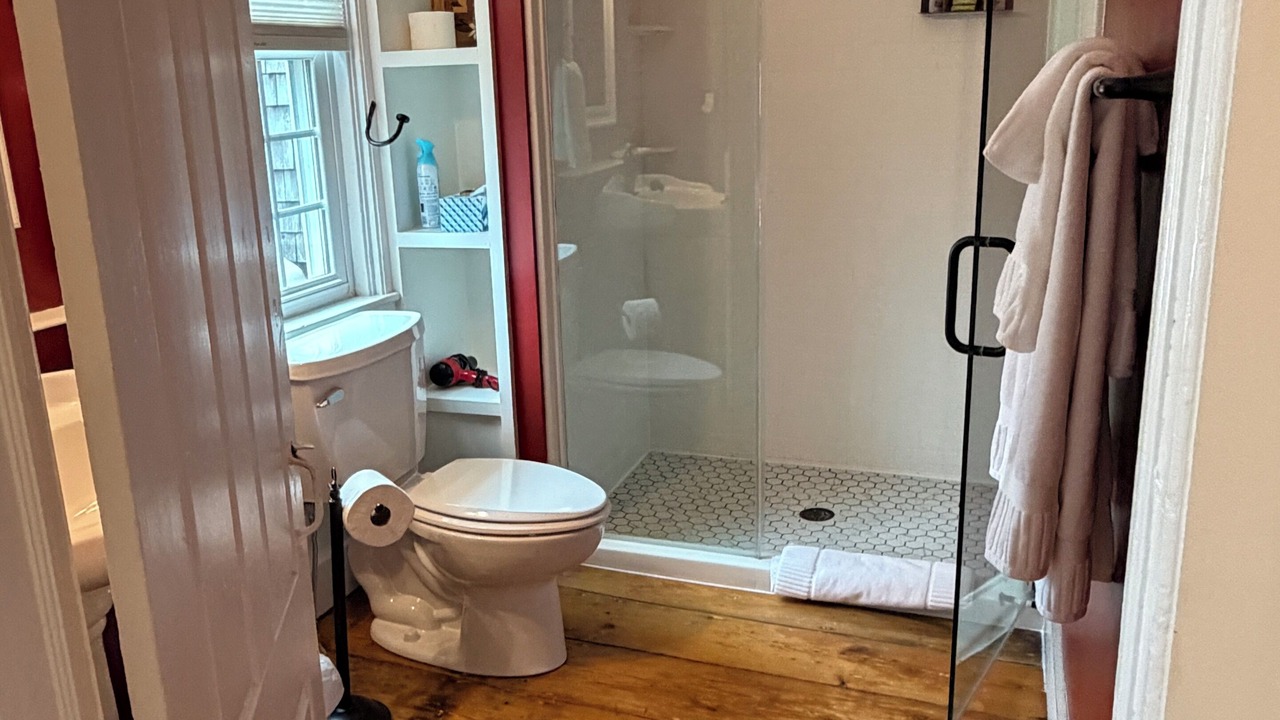 Photo of Bedroom in Salsbury Cove