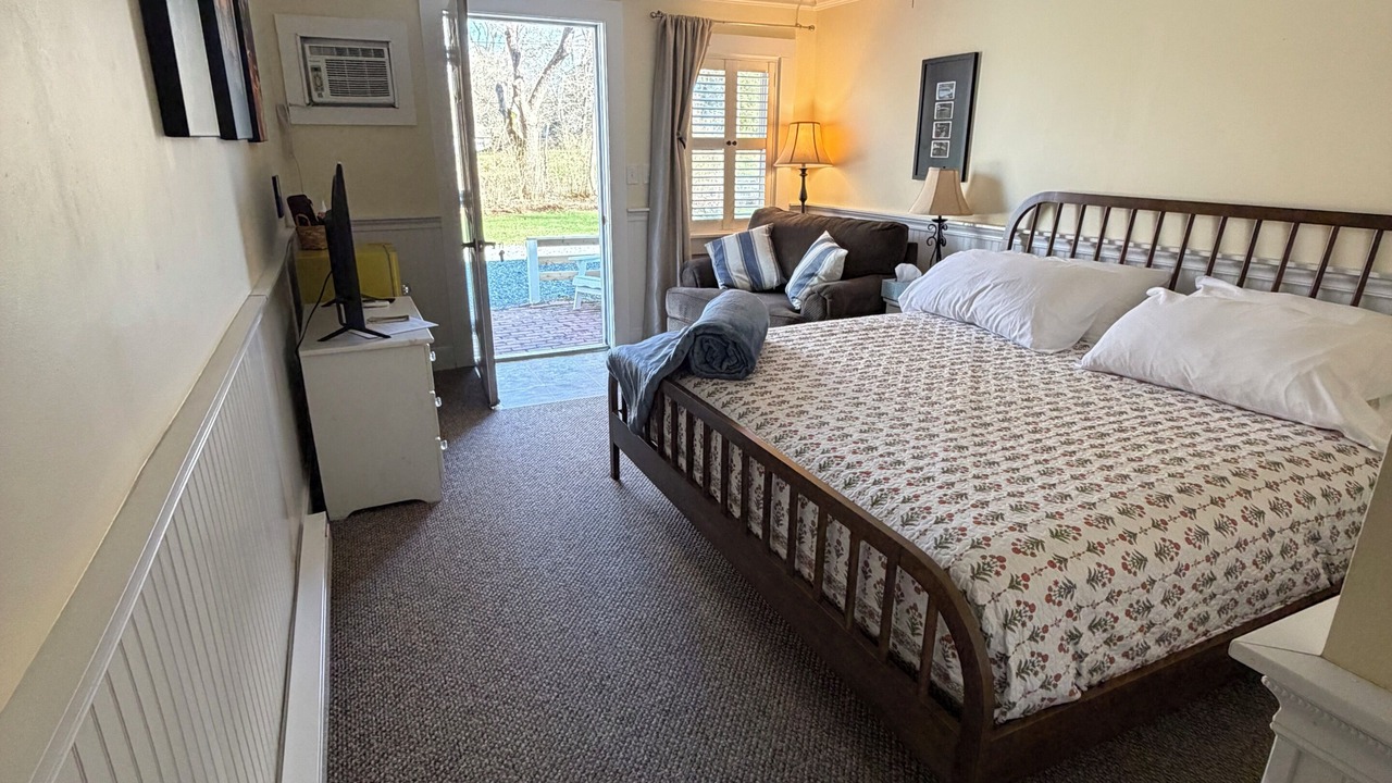 Photo of Bedroom in Salsbury Cove