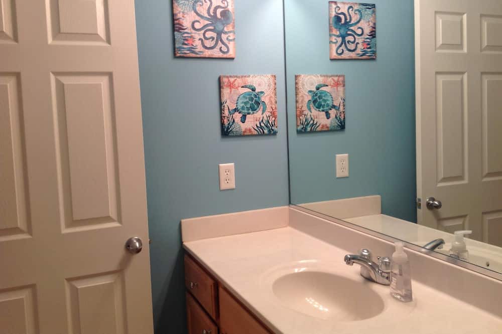 Photo of Bathroom in Villages of Five Points
