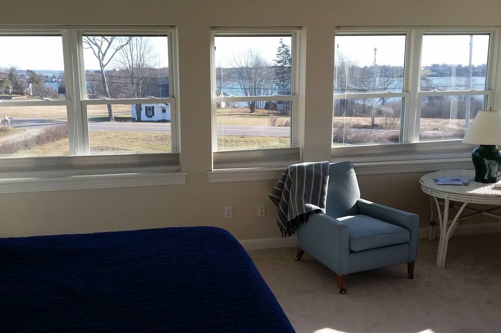 Photo of Bedroom in Mid-Coast and Islands