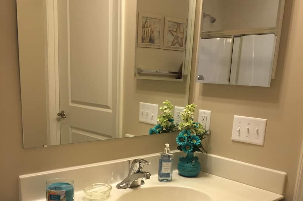 Photo of Bathroom in Rehoboth Beach
