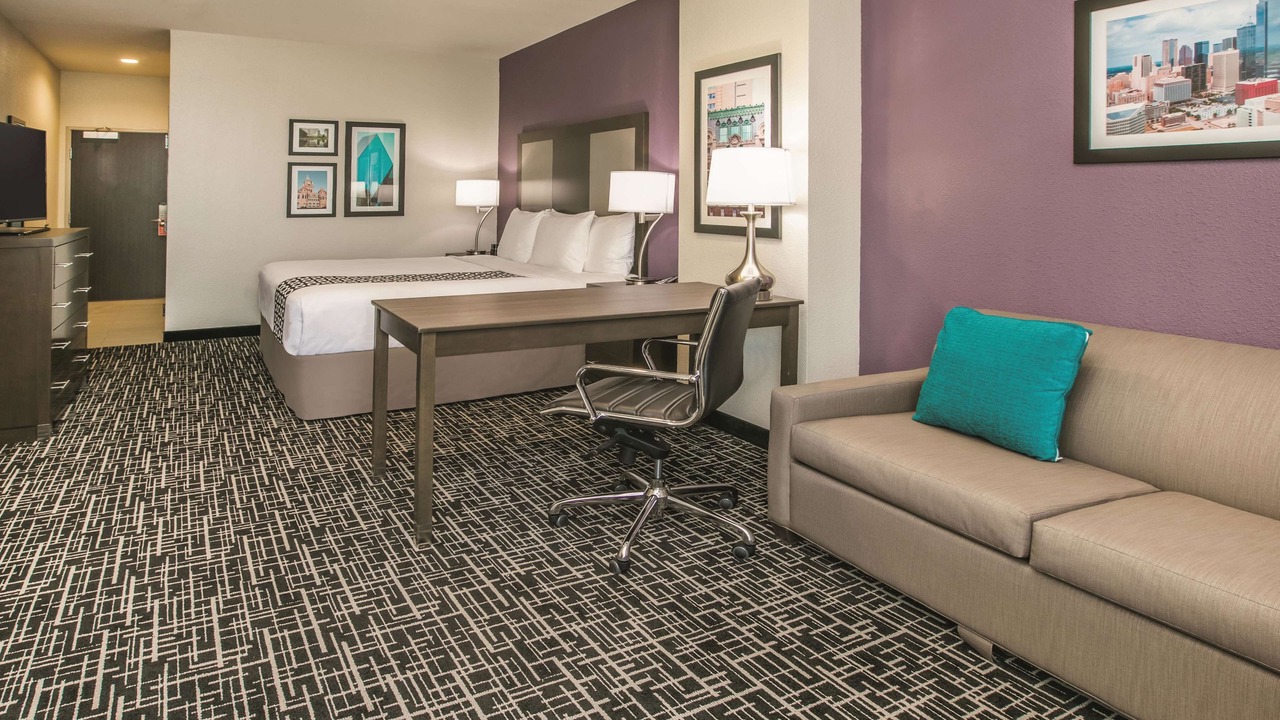 Photo of Bedroom in Park Central