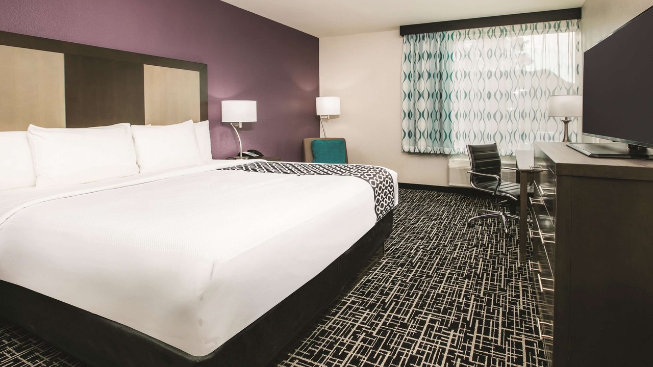 Photo of Bedroom in Park Central