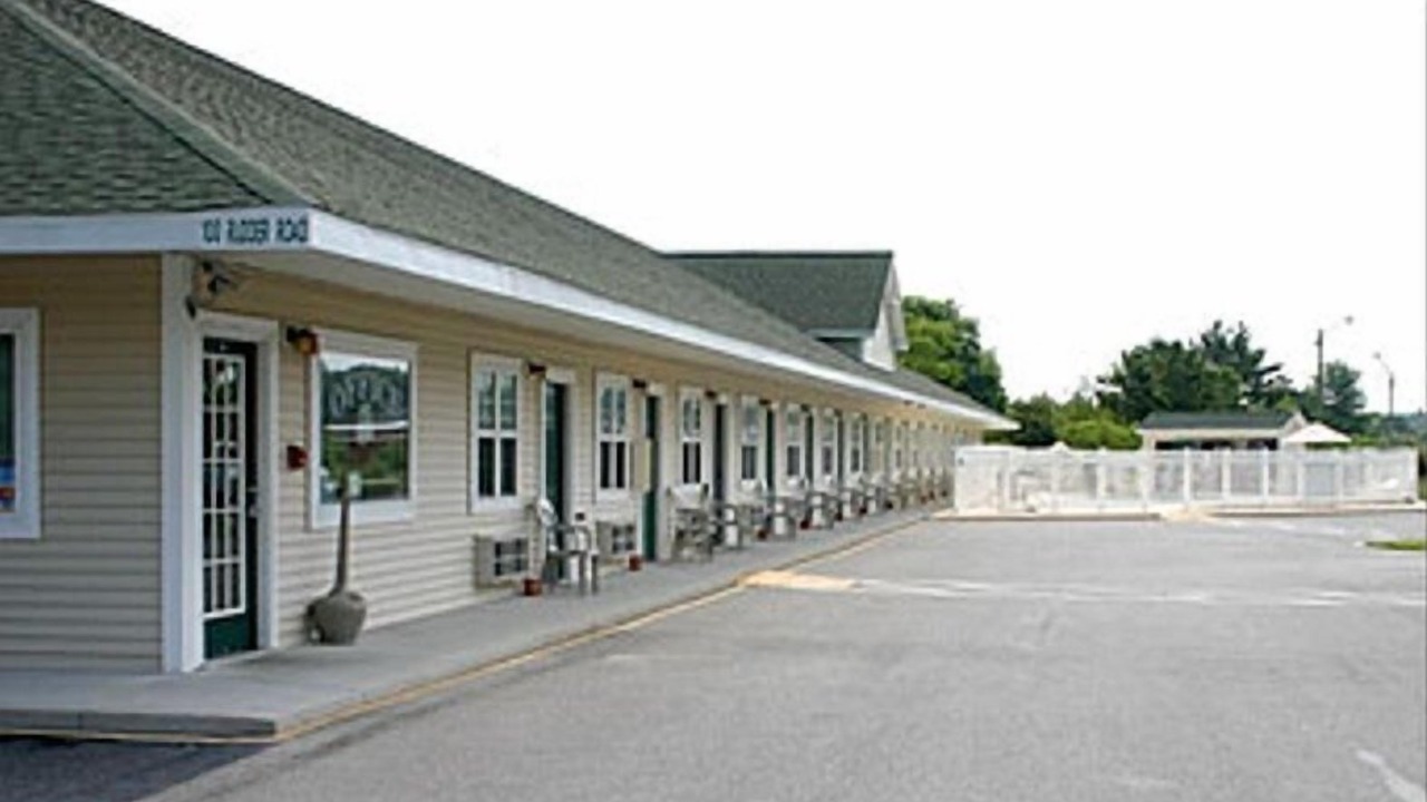 Photo of Buildings in Long Neck