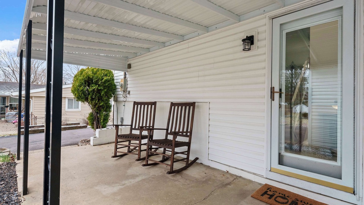 Photo of Outdoor in Royal Manor
