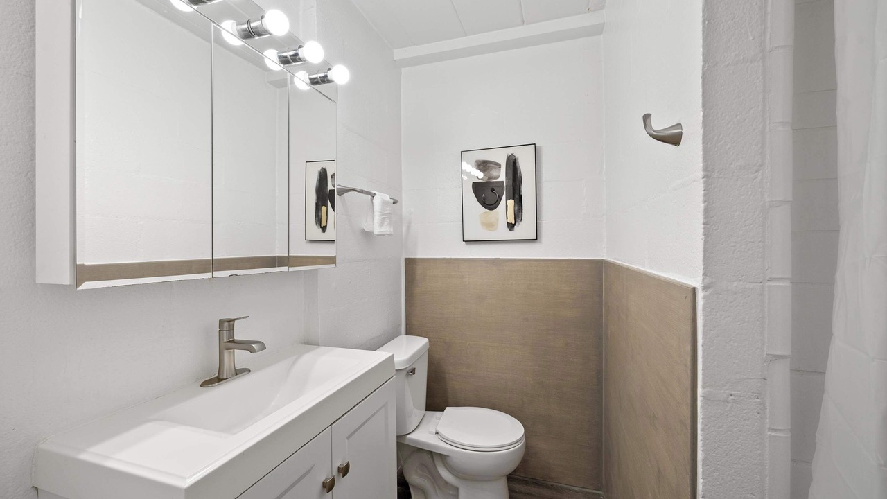 Photo of Bathroom in Near East Columbus