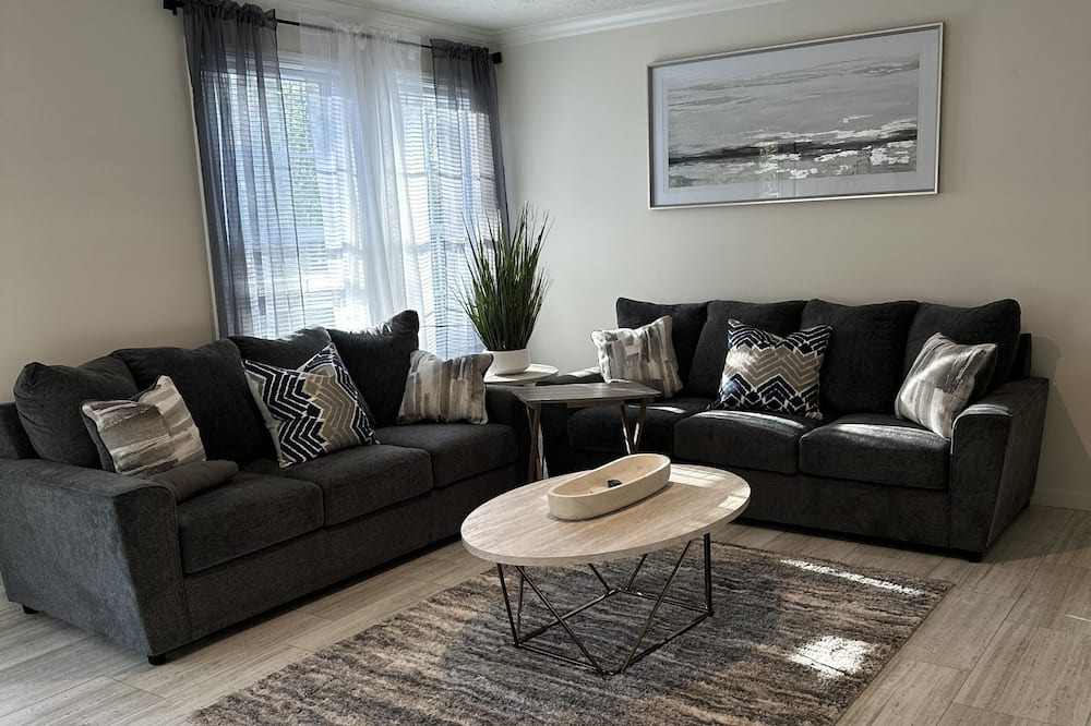 Photo of Livingroom in Ware