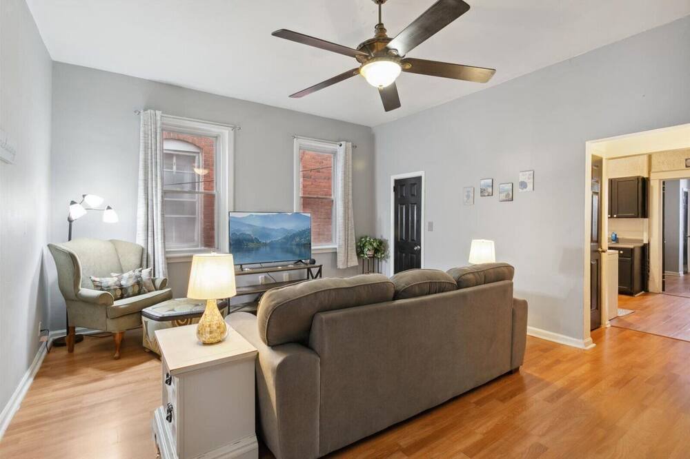 Photo of Bedroom in Central Newport News