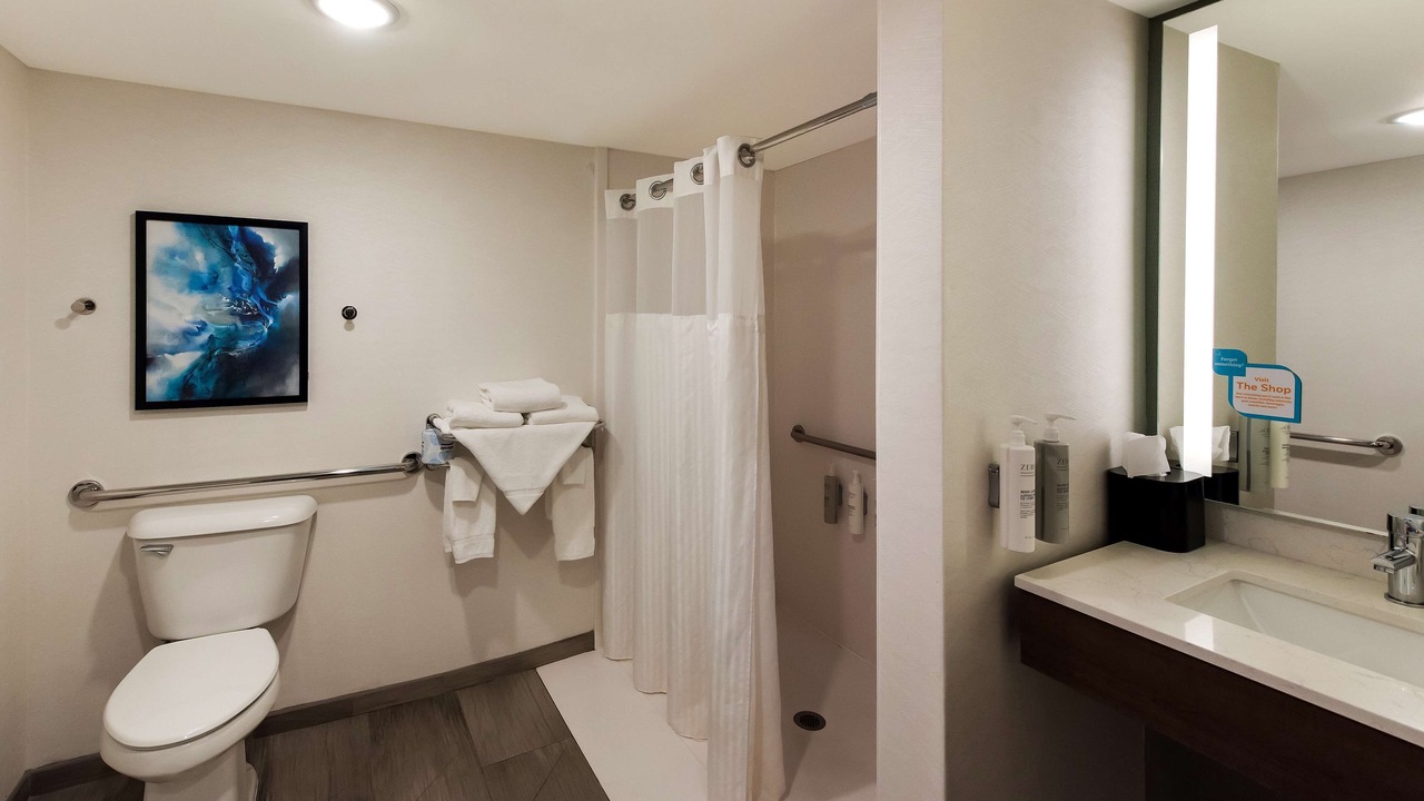 Photo of Bathroom in Grove City