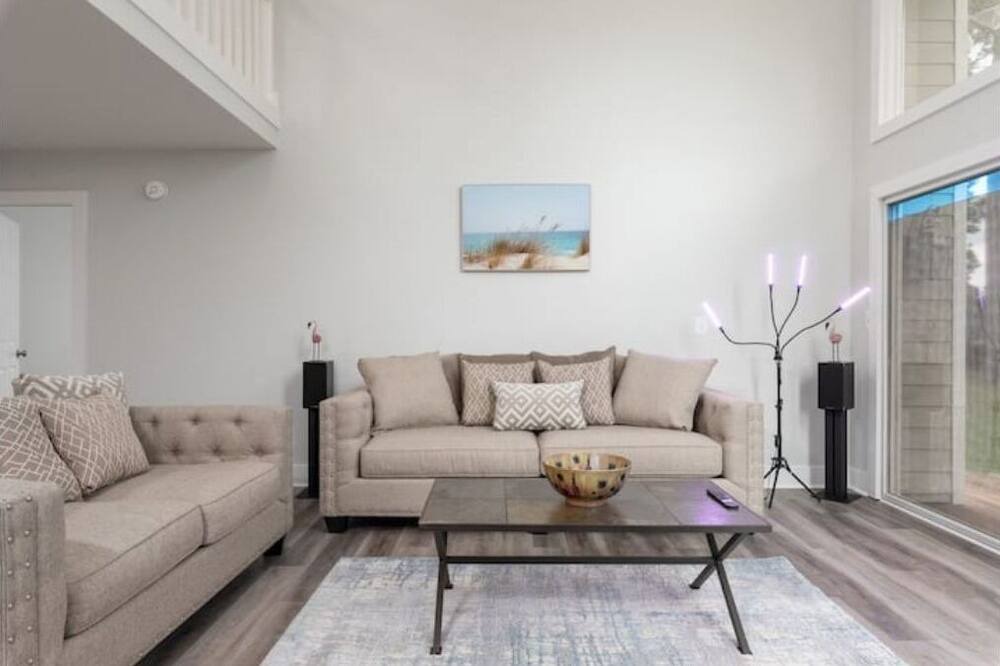 Photo of Livingroom in Ware