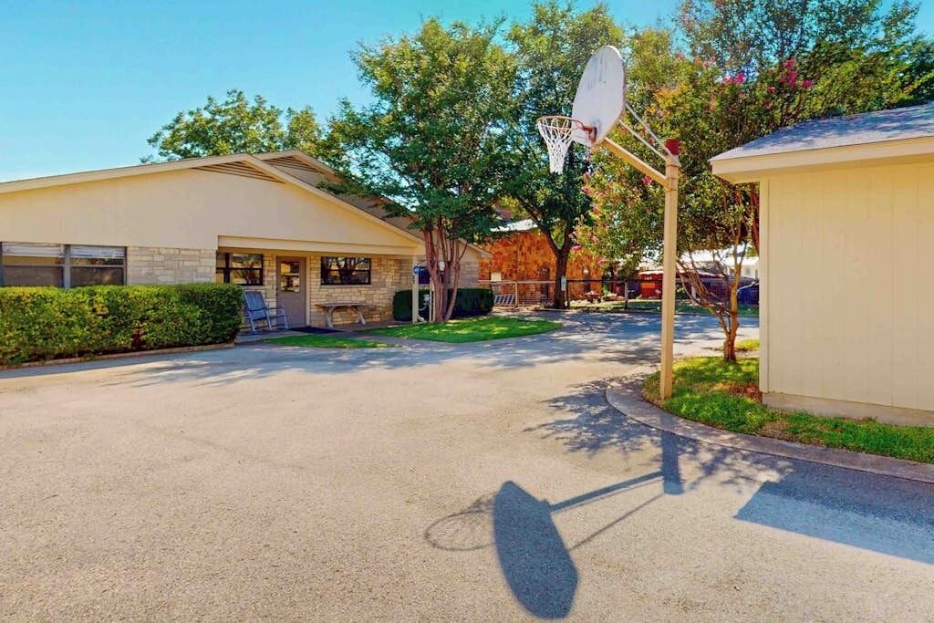 Photo of Outdoor in Kingsland