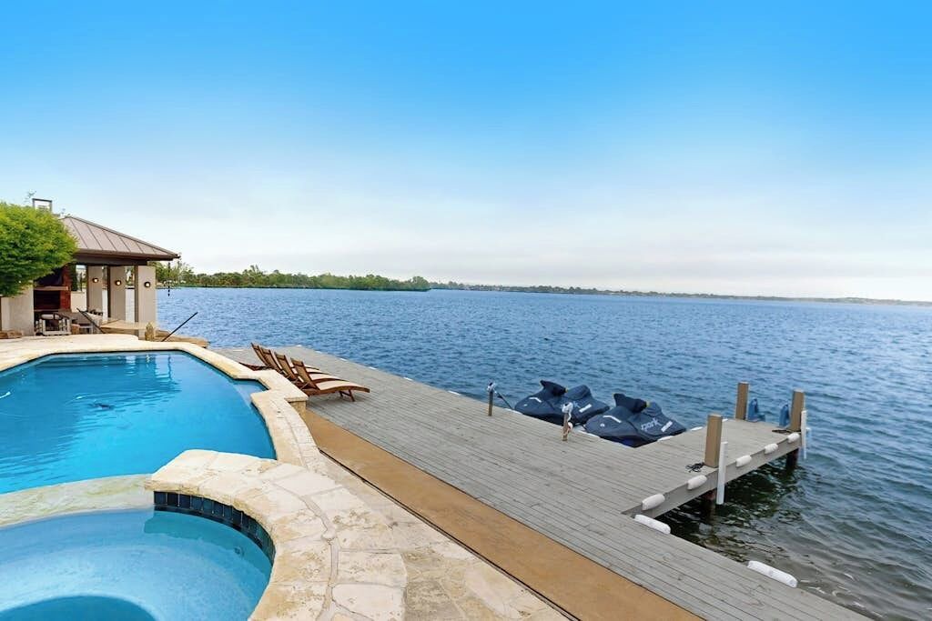 Photo of Outdoor in Horseshoe Bay West
