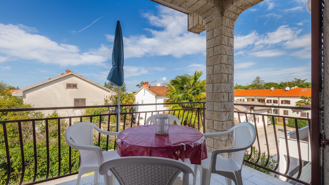 Photo of Outdoor in Spadici