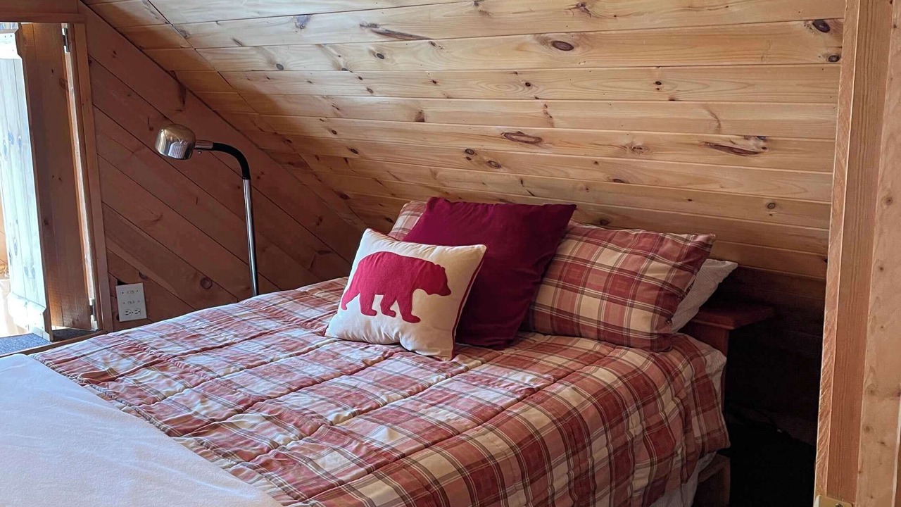 Photo of Bedroom in Warren