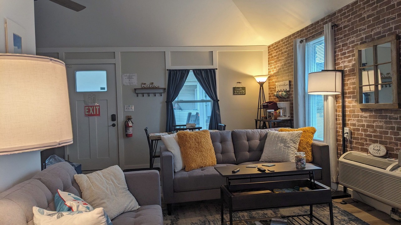 Photo of Livingroom in Buckeye Lake