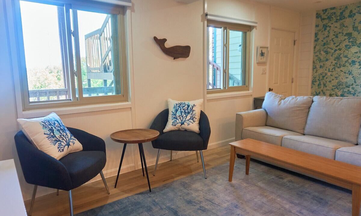 Photo of Livingroom in Caine Woods