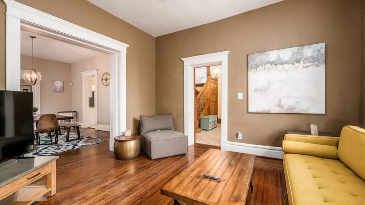 Photo of Livingroom in Olde Towne East