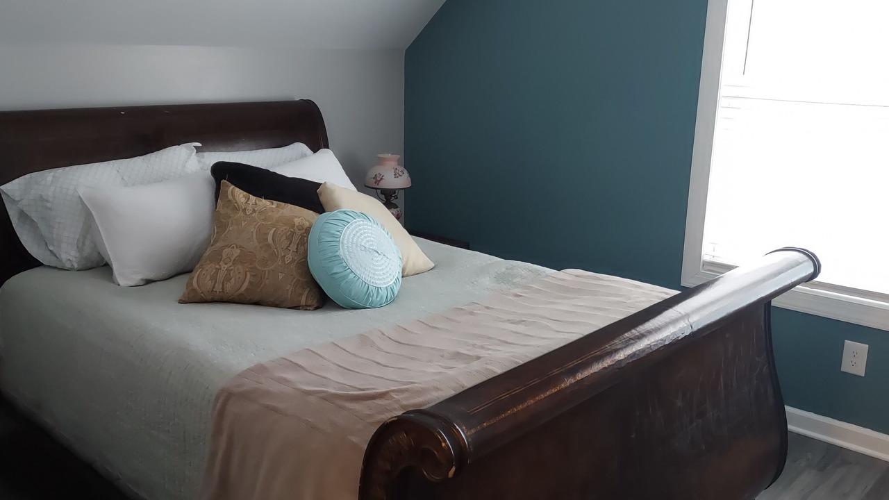 Photo of Bedroom in Woods Cross Roads