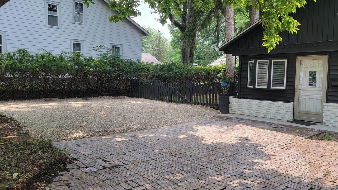 Photo of Outdoor in Sharon Heights