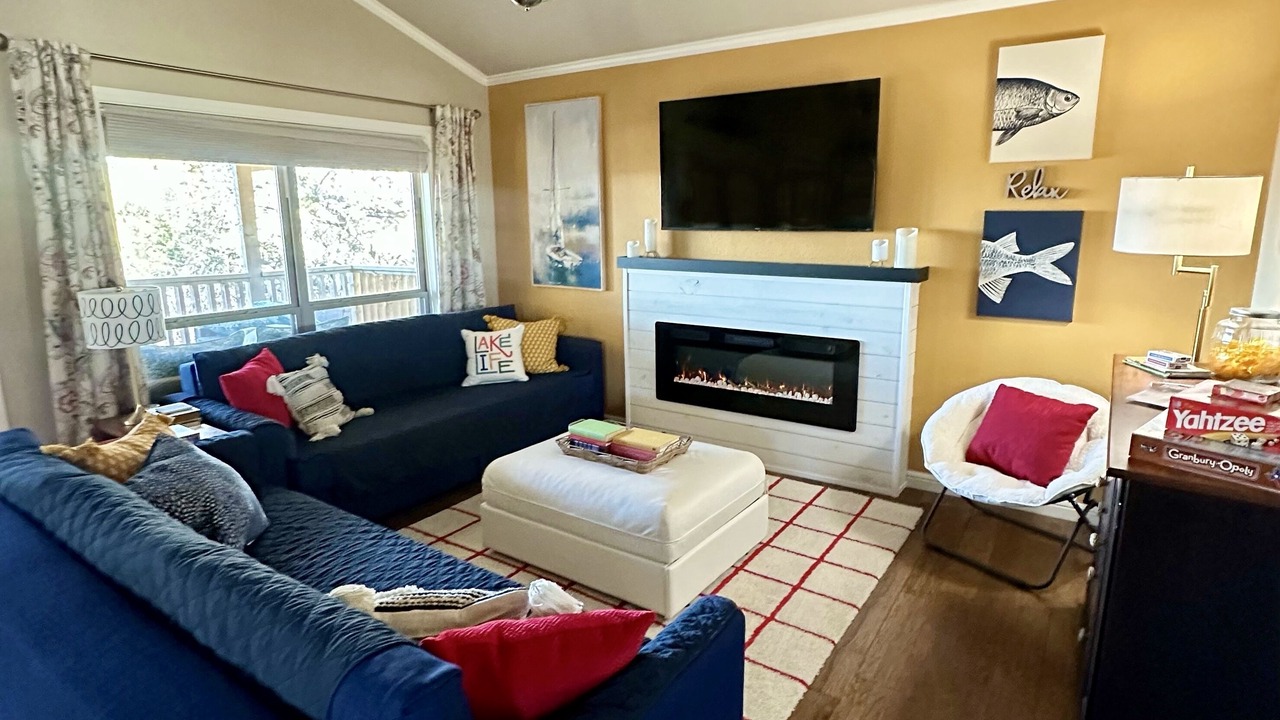 Photo of Livingroom in Granbury