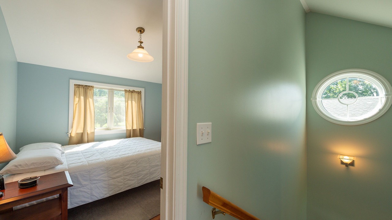 Photo of Bedroom in Mid-Coast and Islands