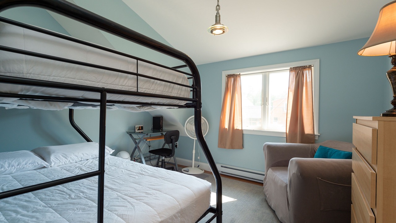 Photo of Bedroom in Mid-Coast and Islands