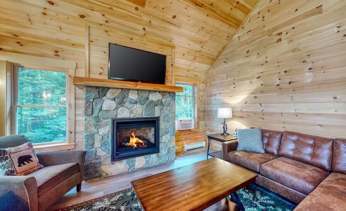Photo of Livingroom in Carrabassett Valley