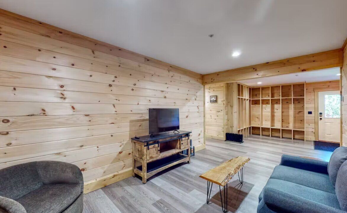 Photo of Livingroom in Carrabassett Valley