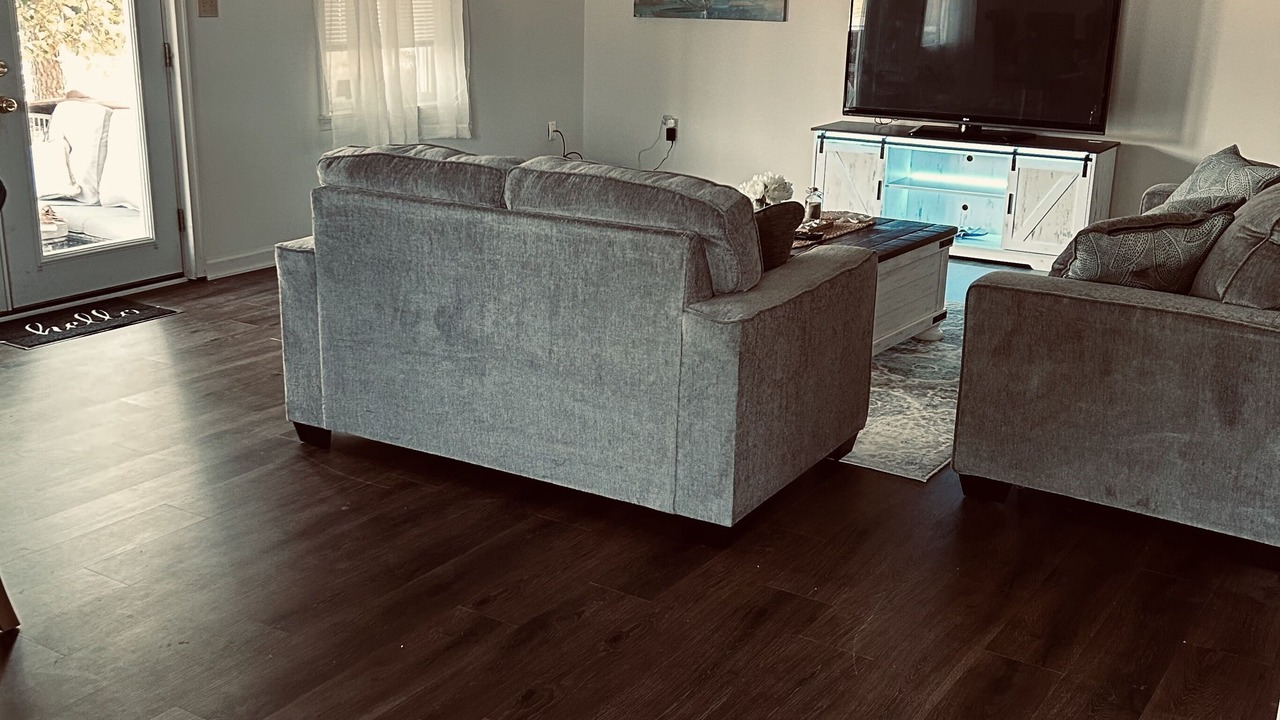 Photo of Livingroom in Cedar Neck