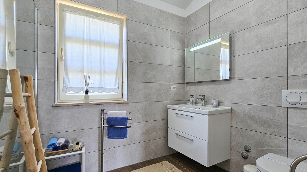 Photo of Bathroom in Kastelir