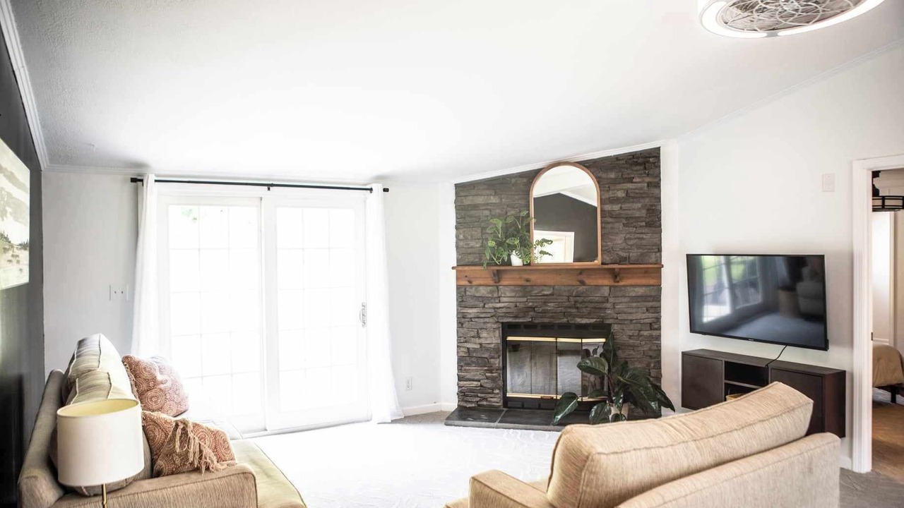 Photo of Livingroom in Laurelville