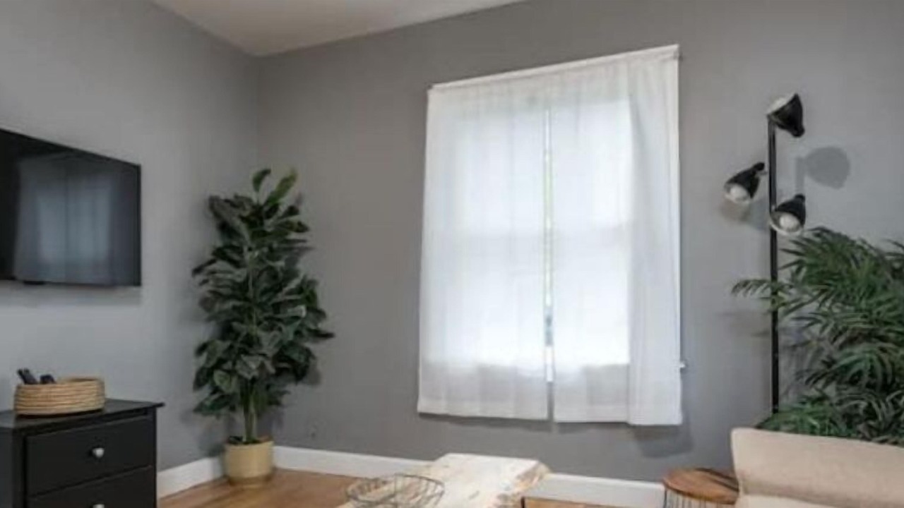 Photo of Livingroom in Little City
