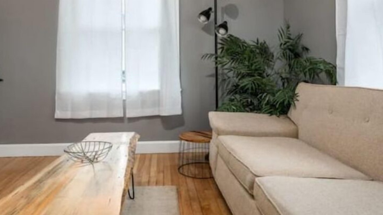 Photo of Livingroom in Little City