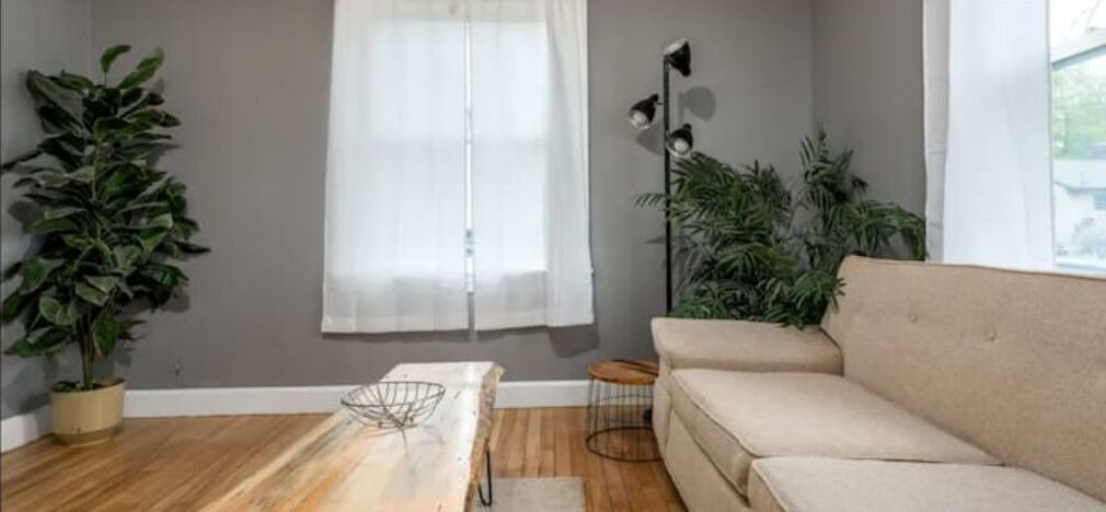 Photo of Livingroom in Little City