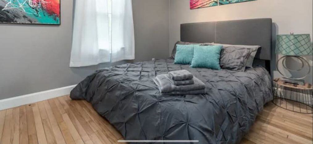 Photo of Bedroom in Little City
