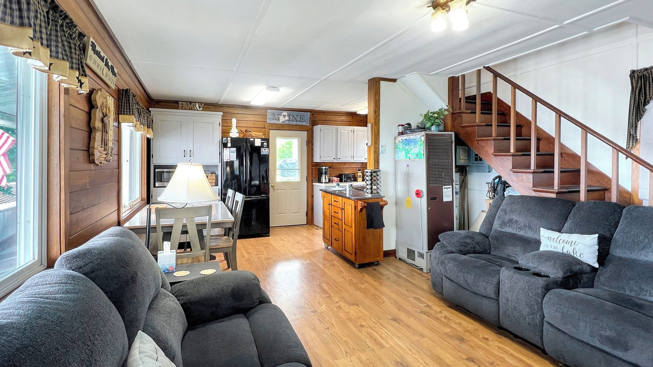 Photo of Livingroom in Northeast Somerset
