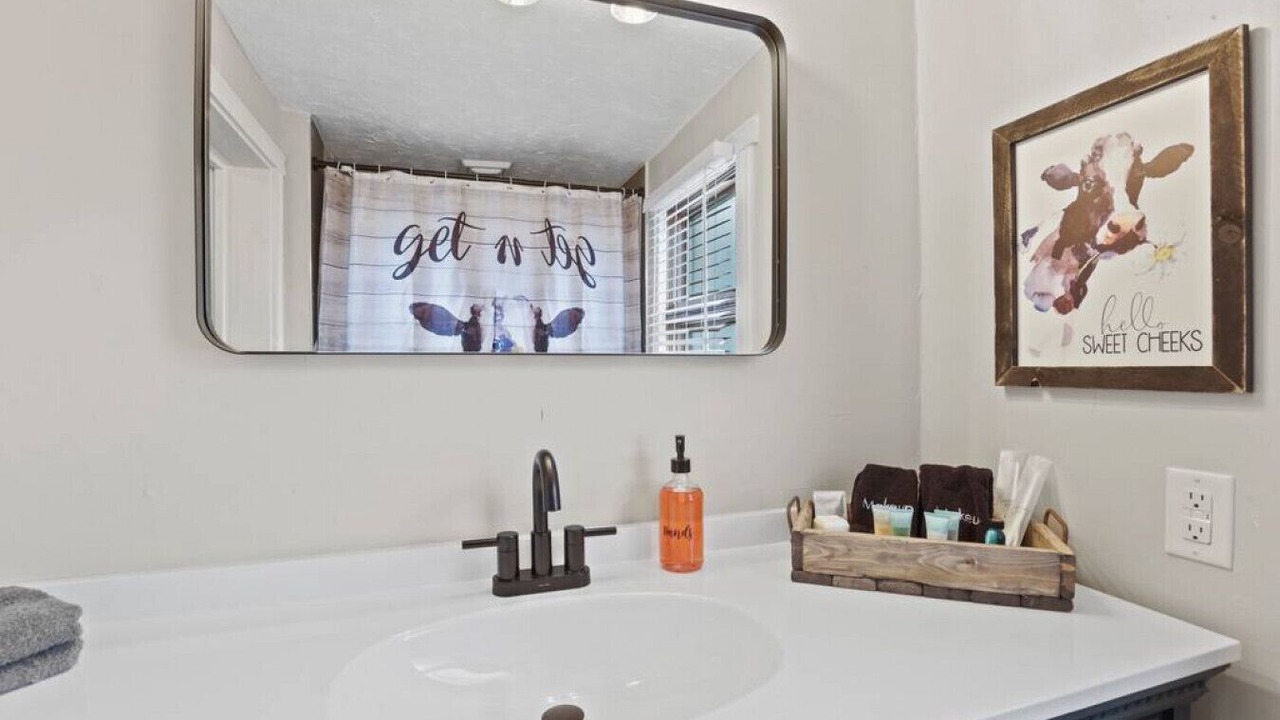 Photo of Bathroom in Millersport