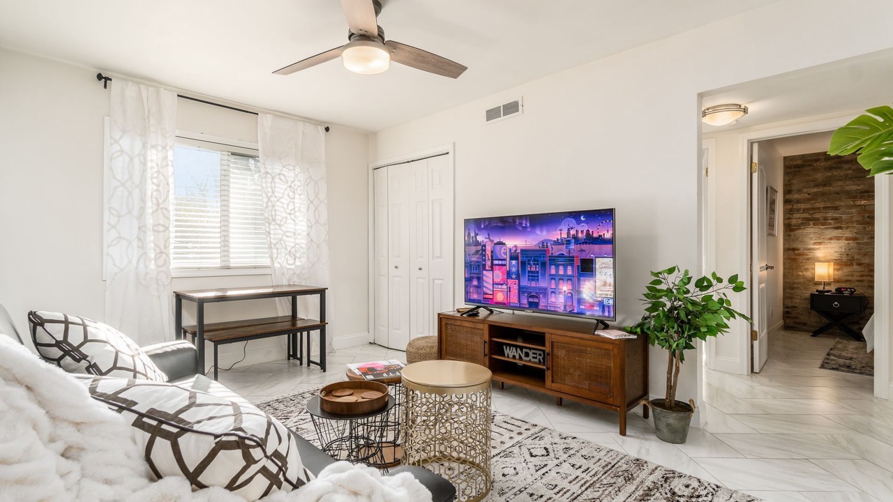 Photo of Livingroom in Victorian Village
