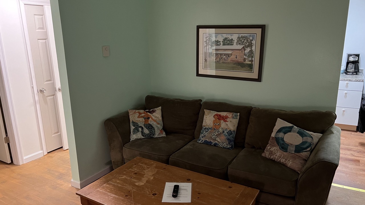 Photo of Livingroom in Willoughby Spit