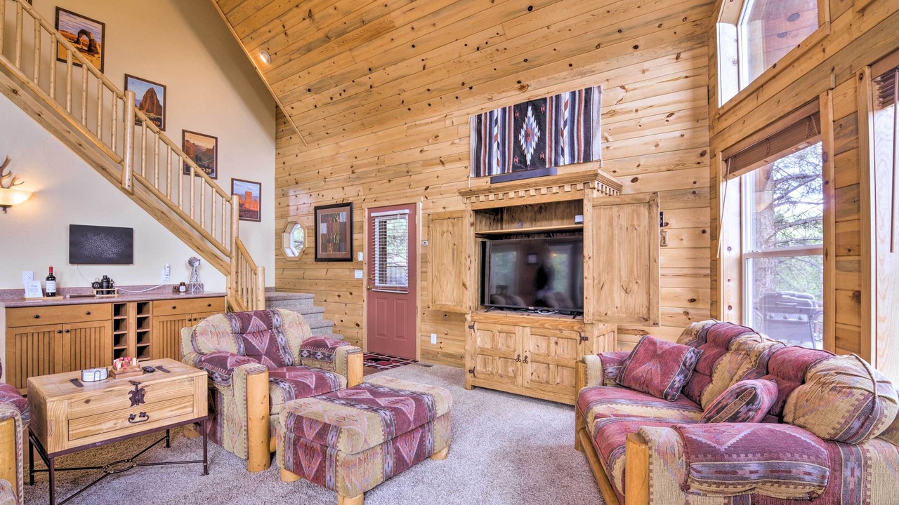 Photo of Livingroom in Long Valley Junction