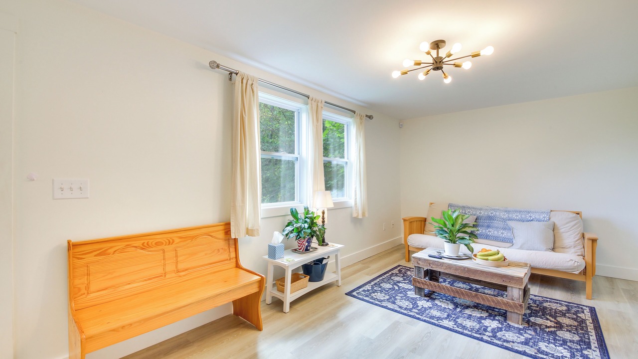 Photo of Livingroom in Pittston