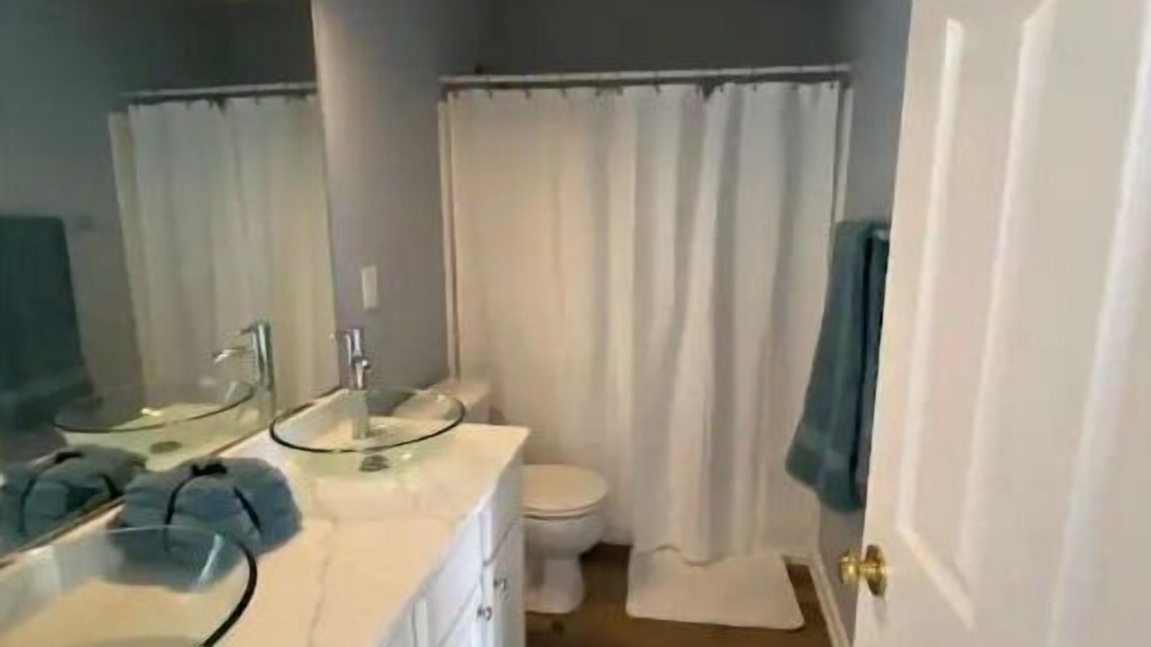 Photo of Bathroom in Smyrna