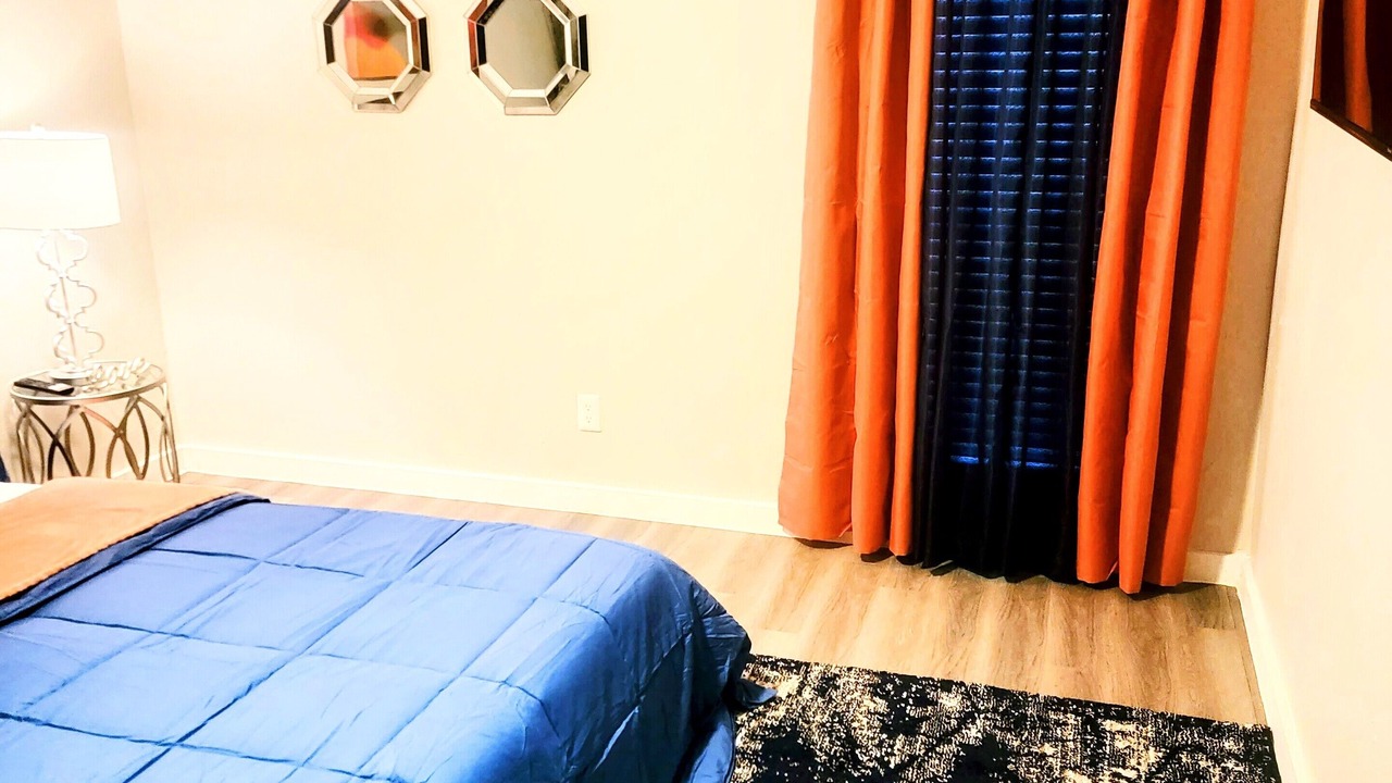 Photo of Bedroom in Lake Highlands