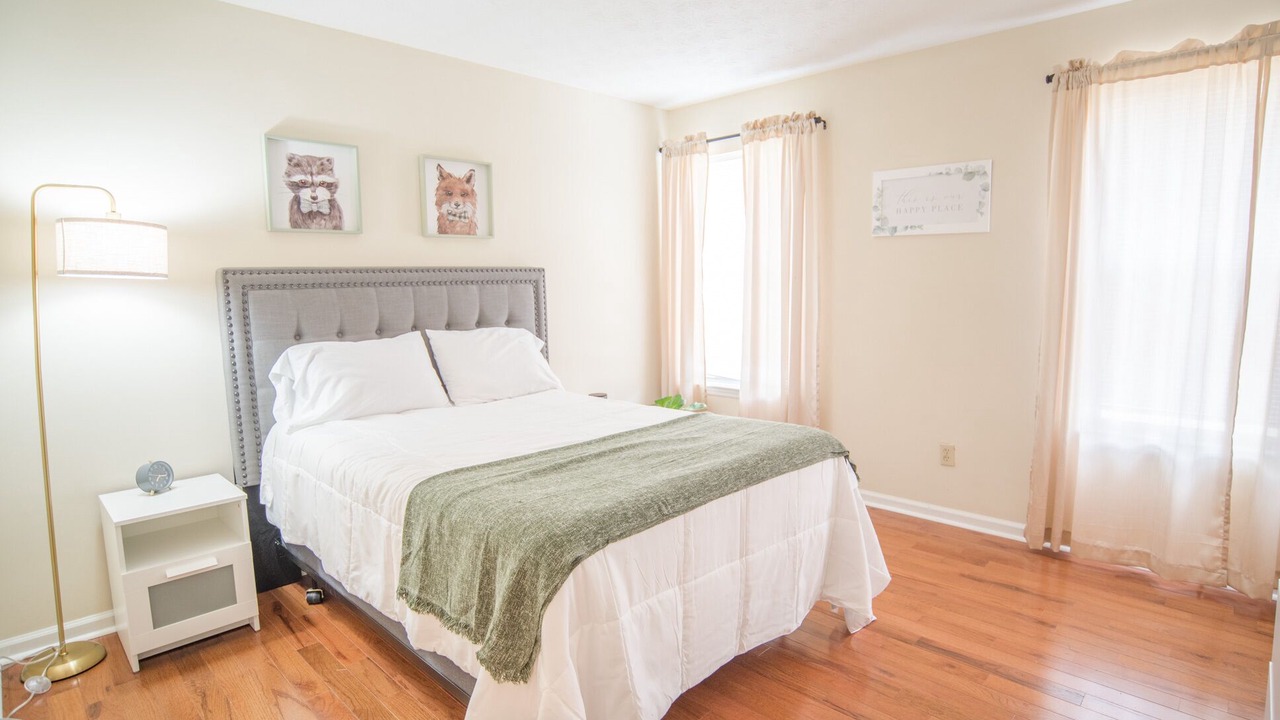 Photo of Bedroom in Johns Creek