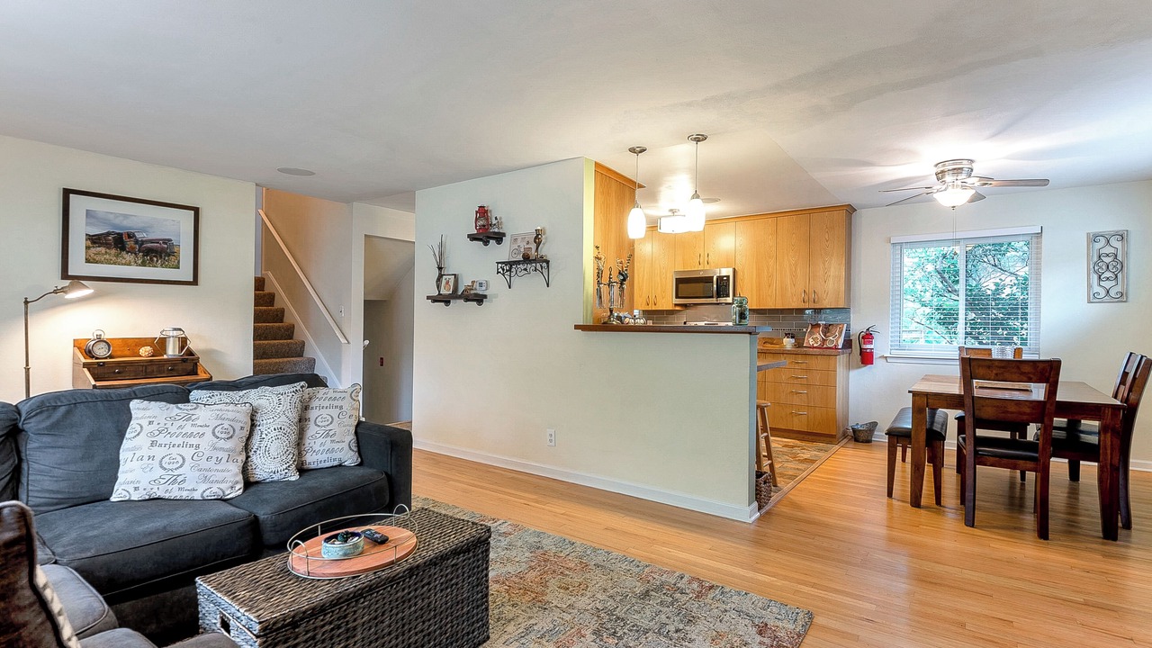Photo of Livingroom in Cottage Line