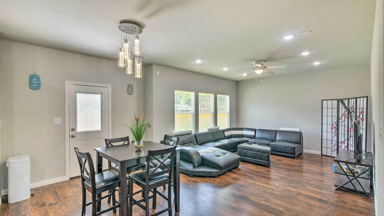 Photo of Bedroom in Texas City